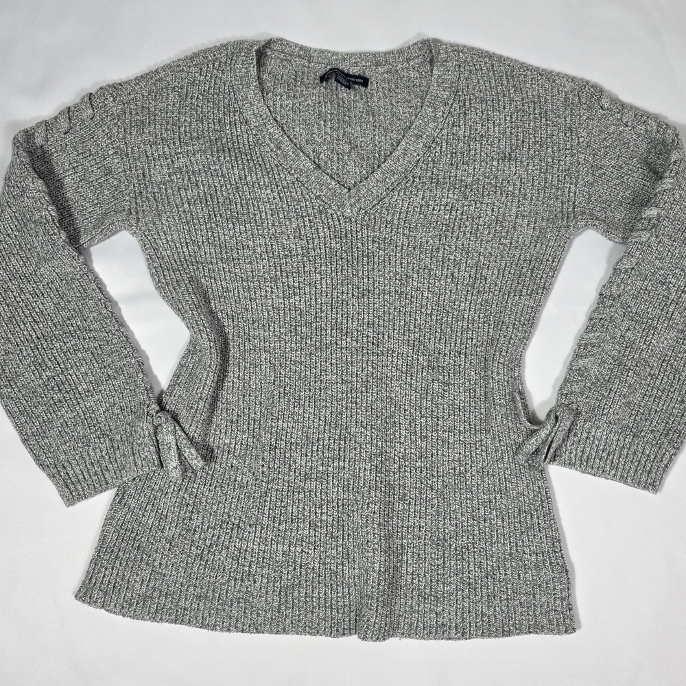 American Eagle Gray Knit Sweater XS V-Neck Tie Sleeve Cozy Casual Women - Picture 2 of 6